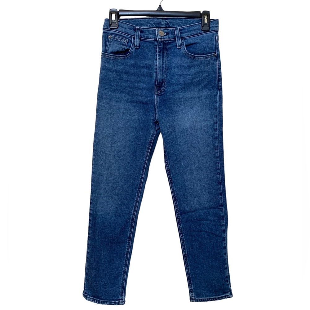 BDG 27 Cropped Slim Fit High Rise Boyfriend Jeans 24” inseam Medium Wash
